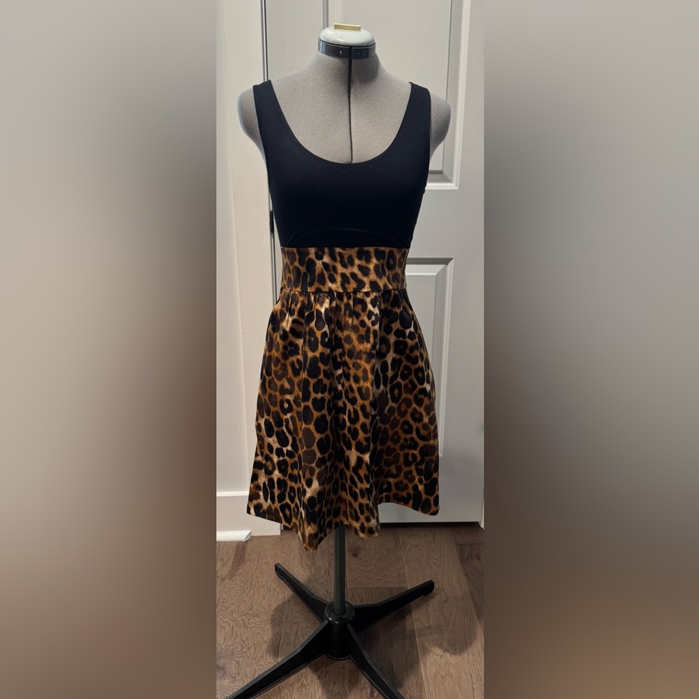Chic Leopard Print A-Line Dress